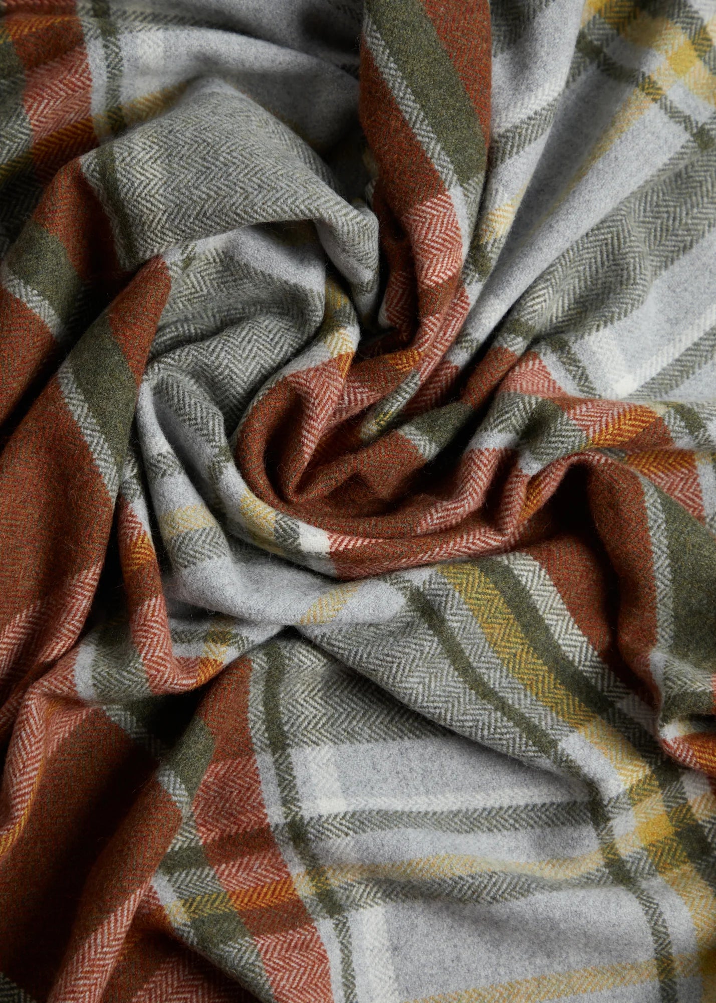 Foxford Óige Lambswool Throw