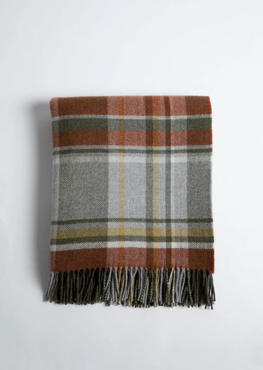 Foxford Óige Lambswool Throw