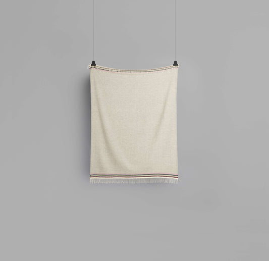 Åkle Light Grey Wool Throw Blanket