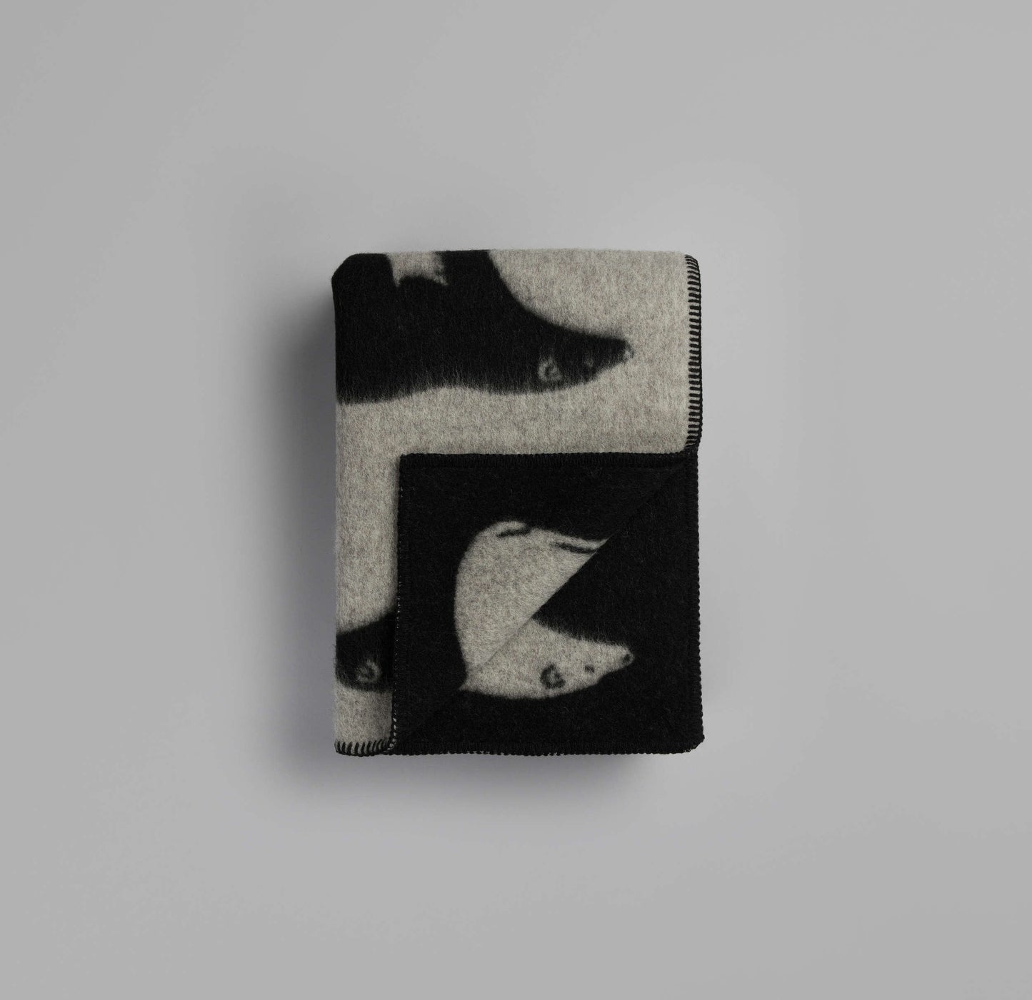 Isbjørn Grey - Black Wool Throw Blanket