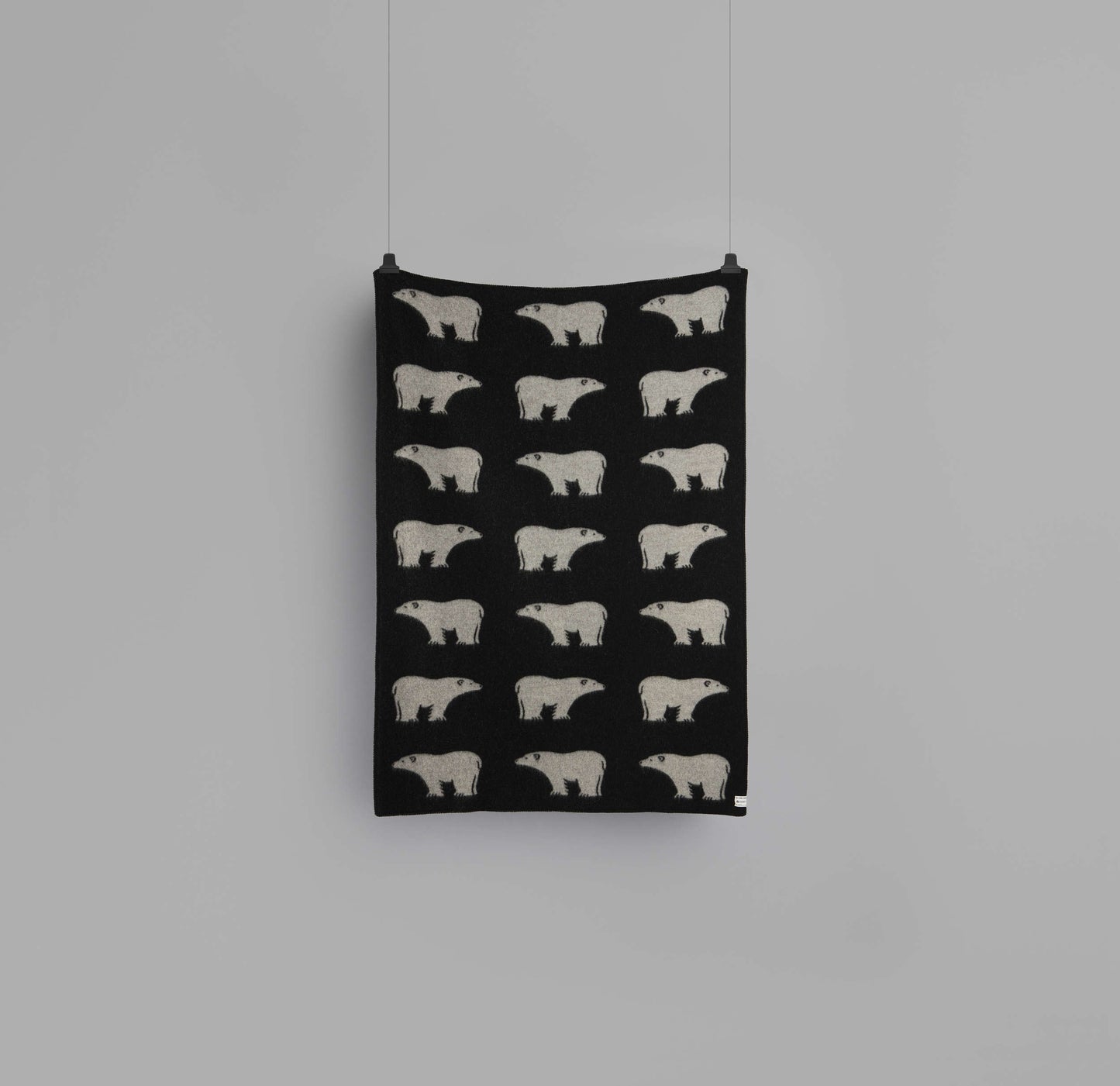 Isbjørn Grey - Black Wool Throw Blanket